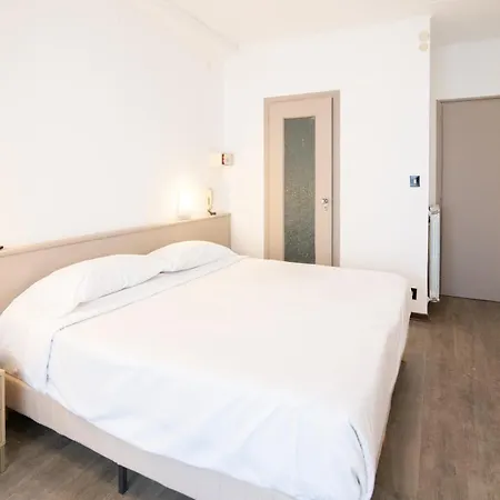 Hotel Europa Arma di Taggia Extérieur photo
