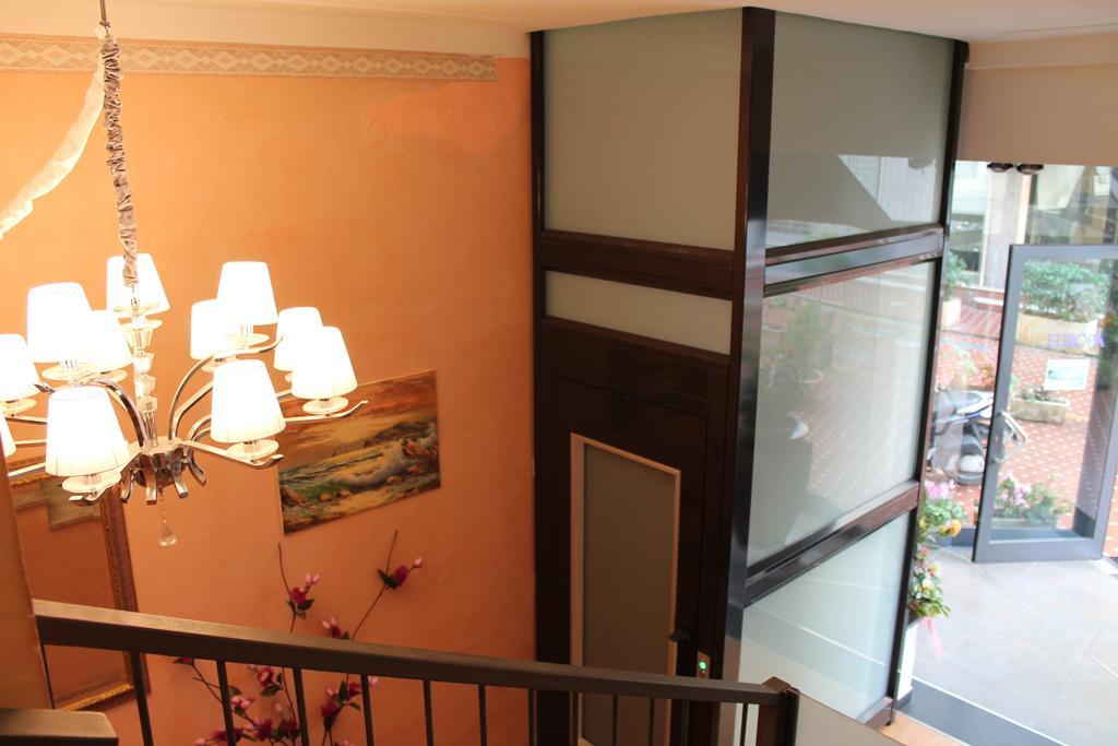 Europa Hotel 2*