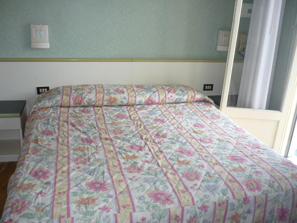 Europa Hotel 2*